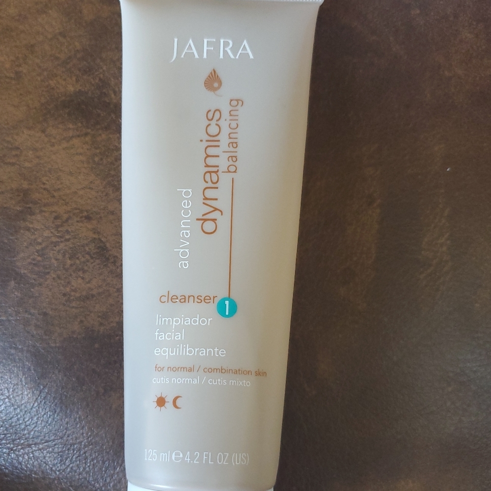 Jafra Advanced Dynamics Balancing Cleanser